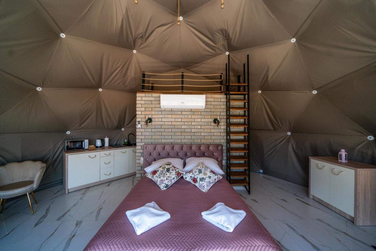 ホテル Peak Glamp & Jacuzzi ザコパネ エクステリア 写真