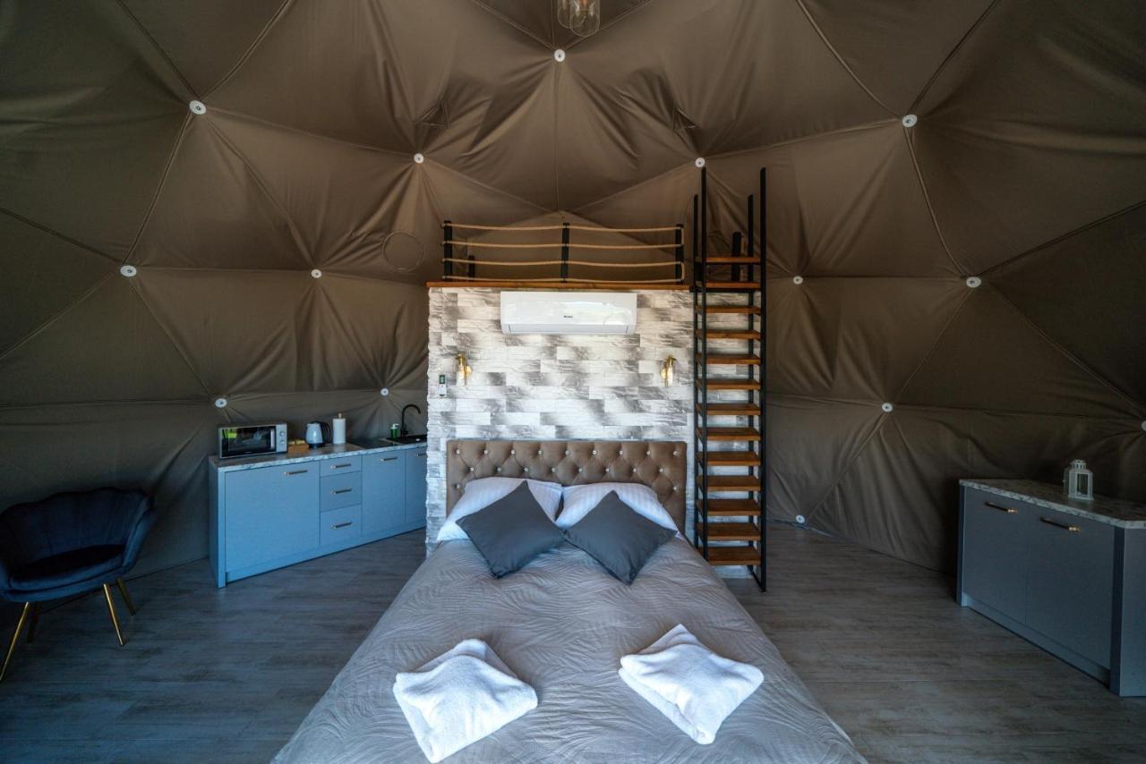 ホテル Peak Glamp & Jacuzzi ザコパネ エクステリア 写真