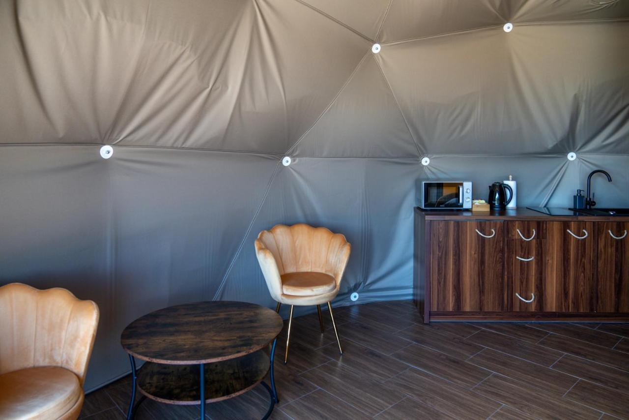ホテル Peak Glamp & Jacuzzi ザコパネ エクステリア 写真