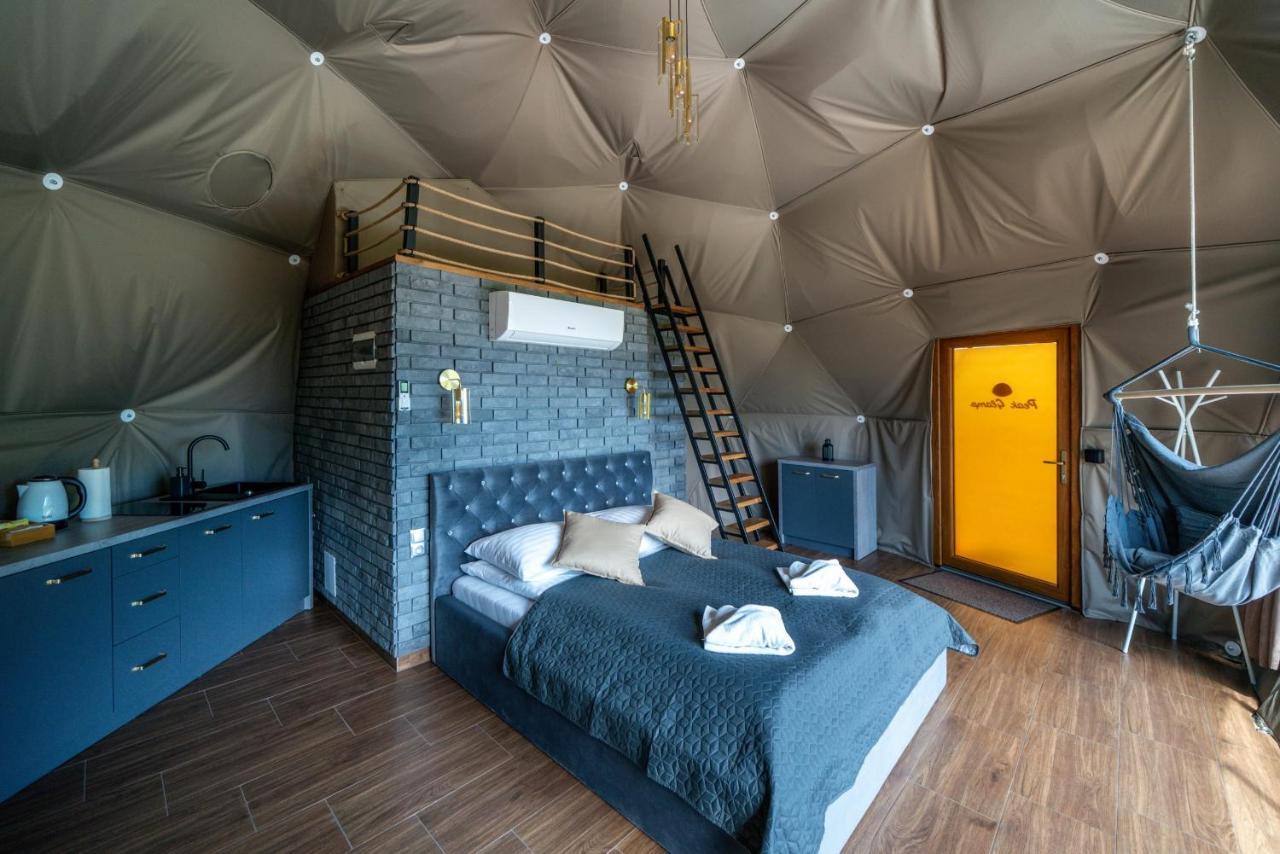 ホテル Peak Glamp & Jacuzzi ザコパネ エクステリア 写真