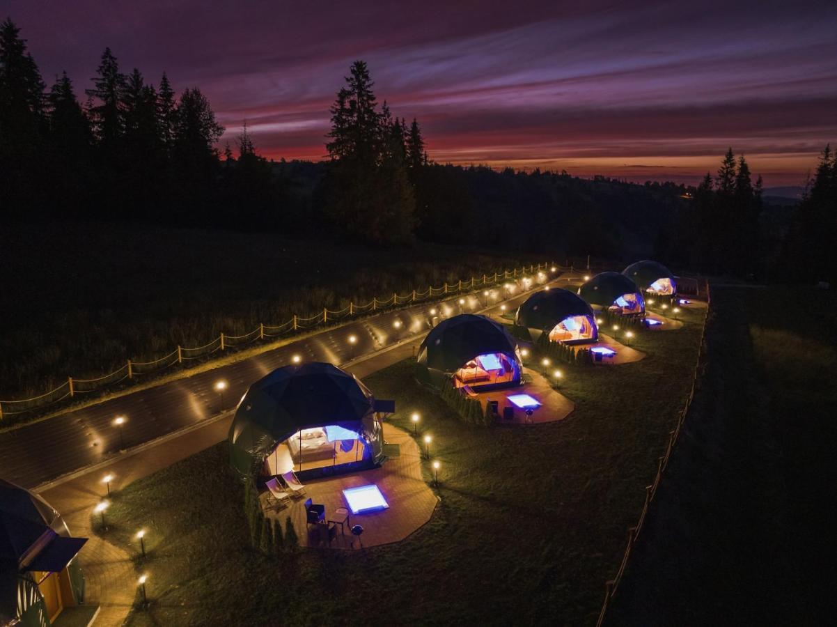 ホテル Peak Glamp & Jacuzzi ザコパネ エクステリア 写真